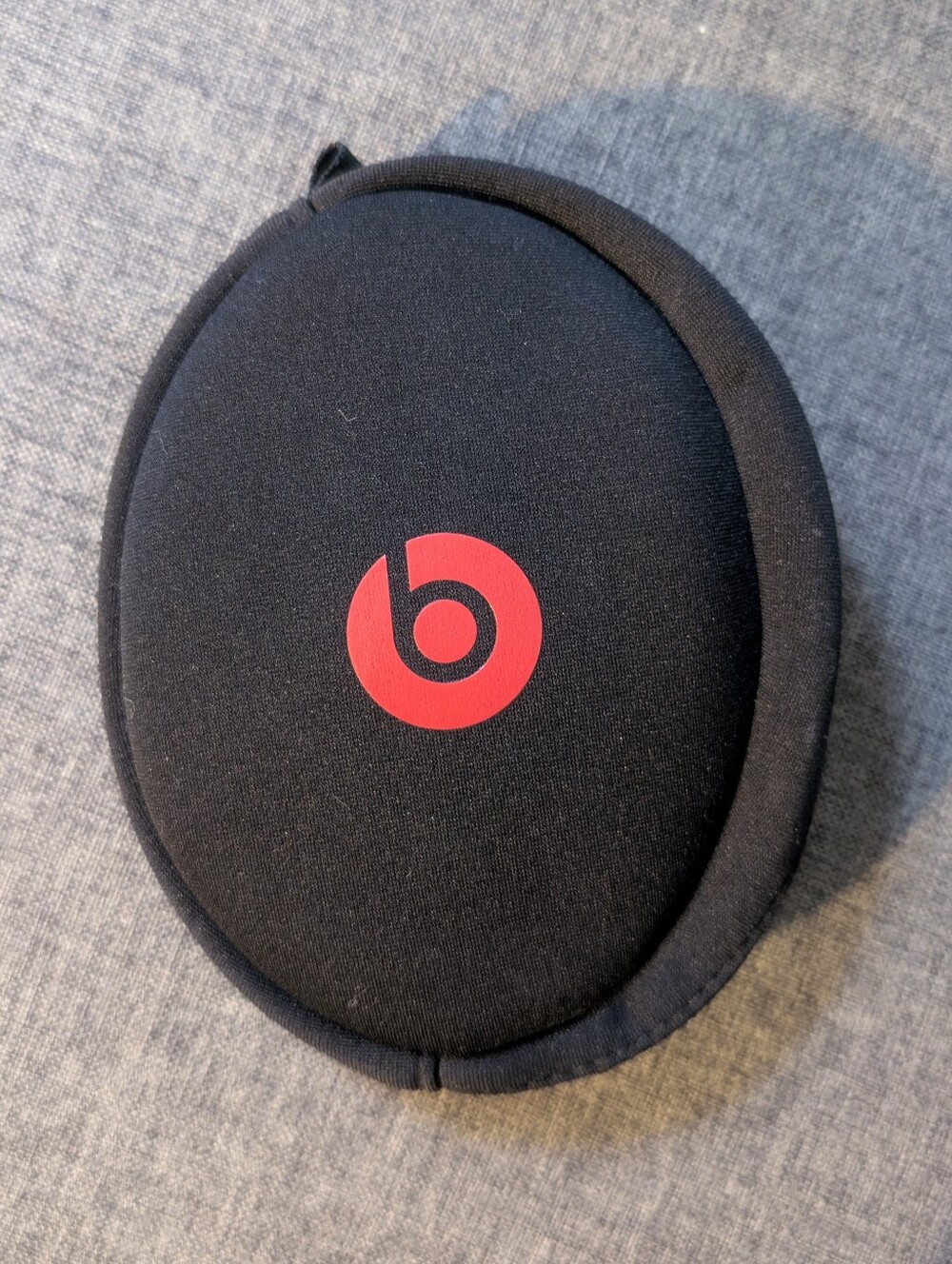 Beats by Dre Black Carrying Case with Zipper & Red Logo